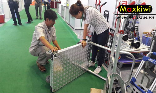 Xe đẩy hàng 4 bánh tải trọng lớn